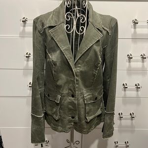 Free People distressed jacket, ‼️snaps need to be replaced‼️,size S